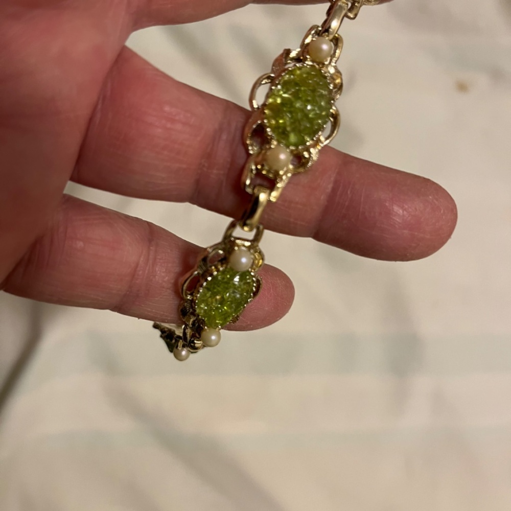 Bracelet with green stones - Picture 6 of 6